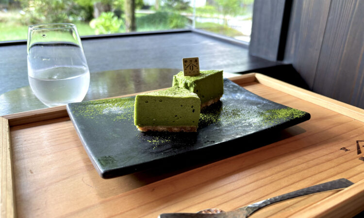抹茶チーズケーキ